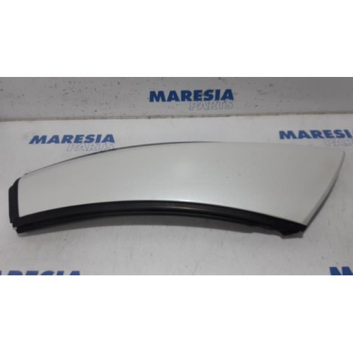 Peugeot - 308 - C-style sealing cover left
