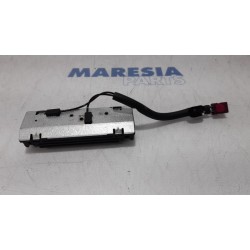 Peugeot - 308 - GPS antenna