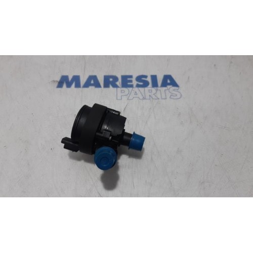 Renault - Trafic - Additional water pump