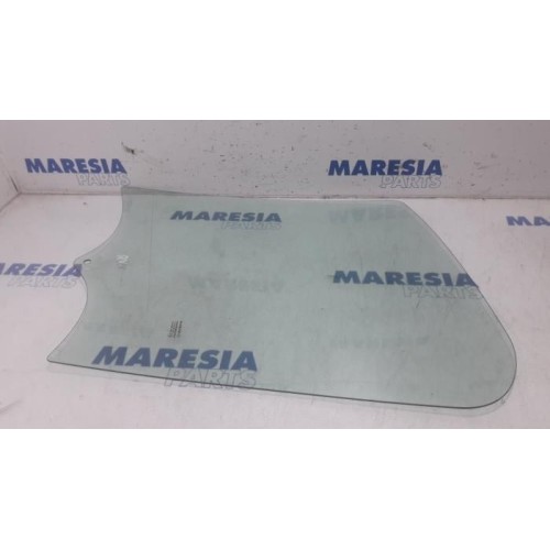 Renault - Trafic - Door window 2-door, right