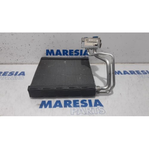 Renault - Trafic - Air conditioning radiator