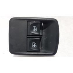 Renault - Trafic - Multi-functional window switch