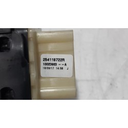 Renault - Trafic - Multi-functional window switch