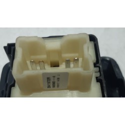Renault - Trafic - Multi-functional window switch