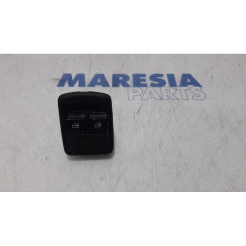 Renault - Trafic - Commutateur combi vitres