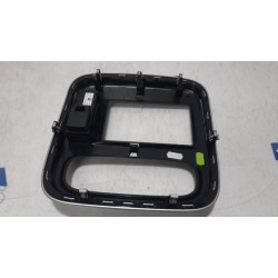 Renault - Trafic - Multi-media control unit