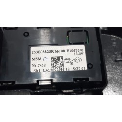 Renault - Trafic - Multi-media control unit