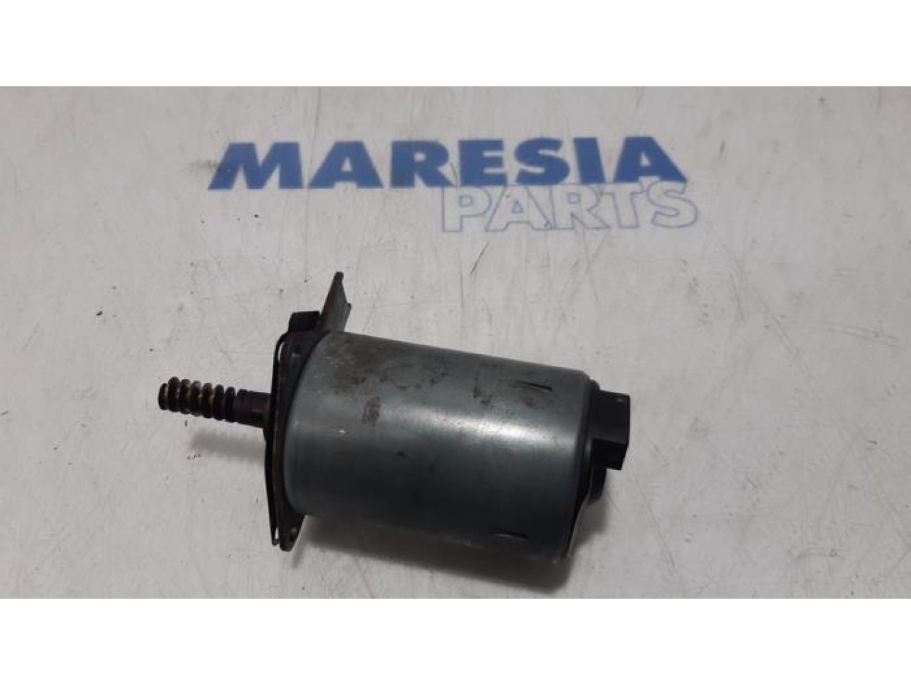 Peugeot - 207 - Camshaft adjuster