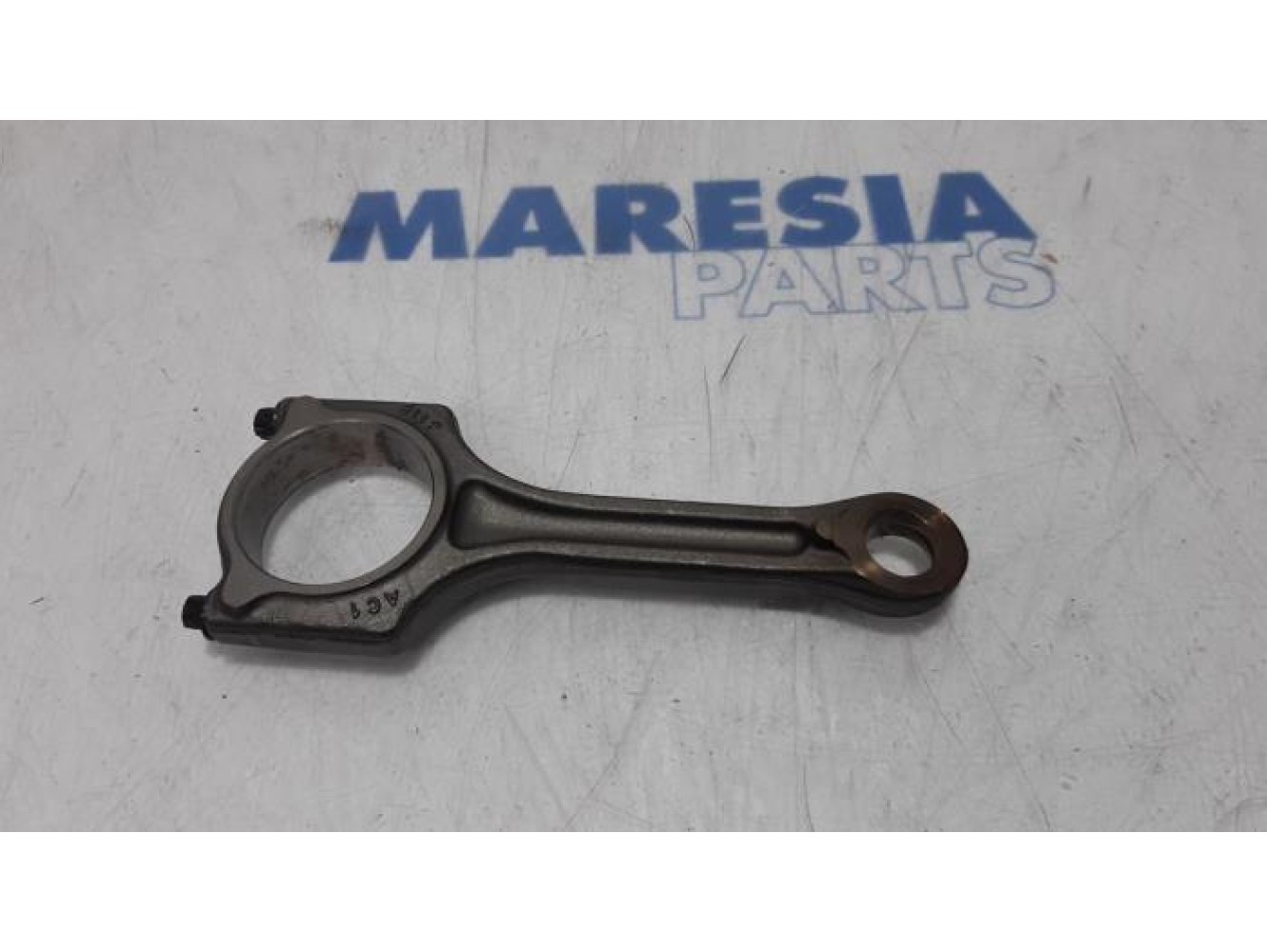 Peugeot - 207 - Connecting rod