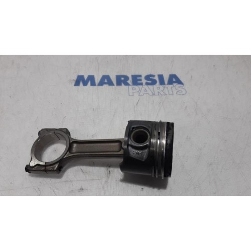 Renault - Clio - Piston