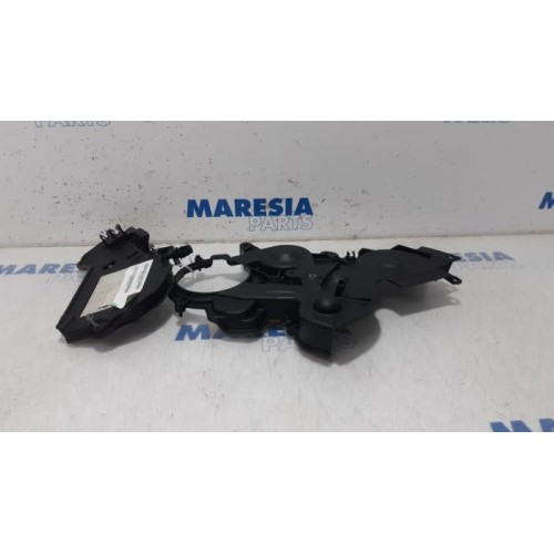 Citroen - C4 Picasso - Timing cover