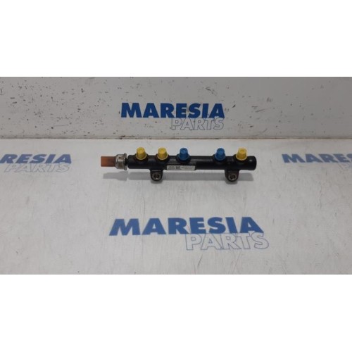 Citroen - C4 Picasso - Fuel injector nozzle