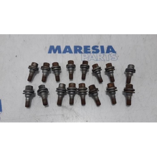 Peugeot - 207 - Kit boulons