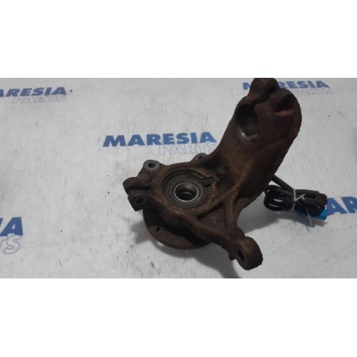 Citroen - Pluriel - Knuckle, front right