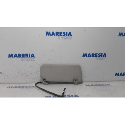 Peugeot - 207 - Sun visor