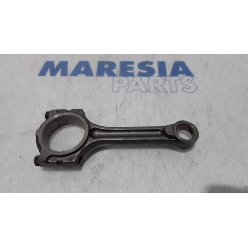 Renault - Scenic - Connecting rod