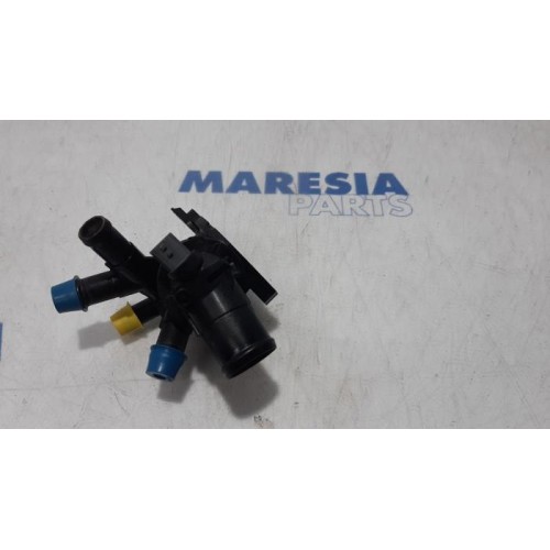 Renault - Scenic - Thermostat housing