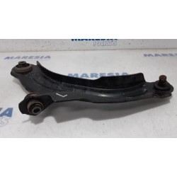 Renault - Clio - Front lower wishbone, left