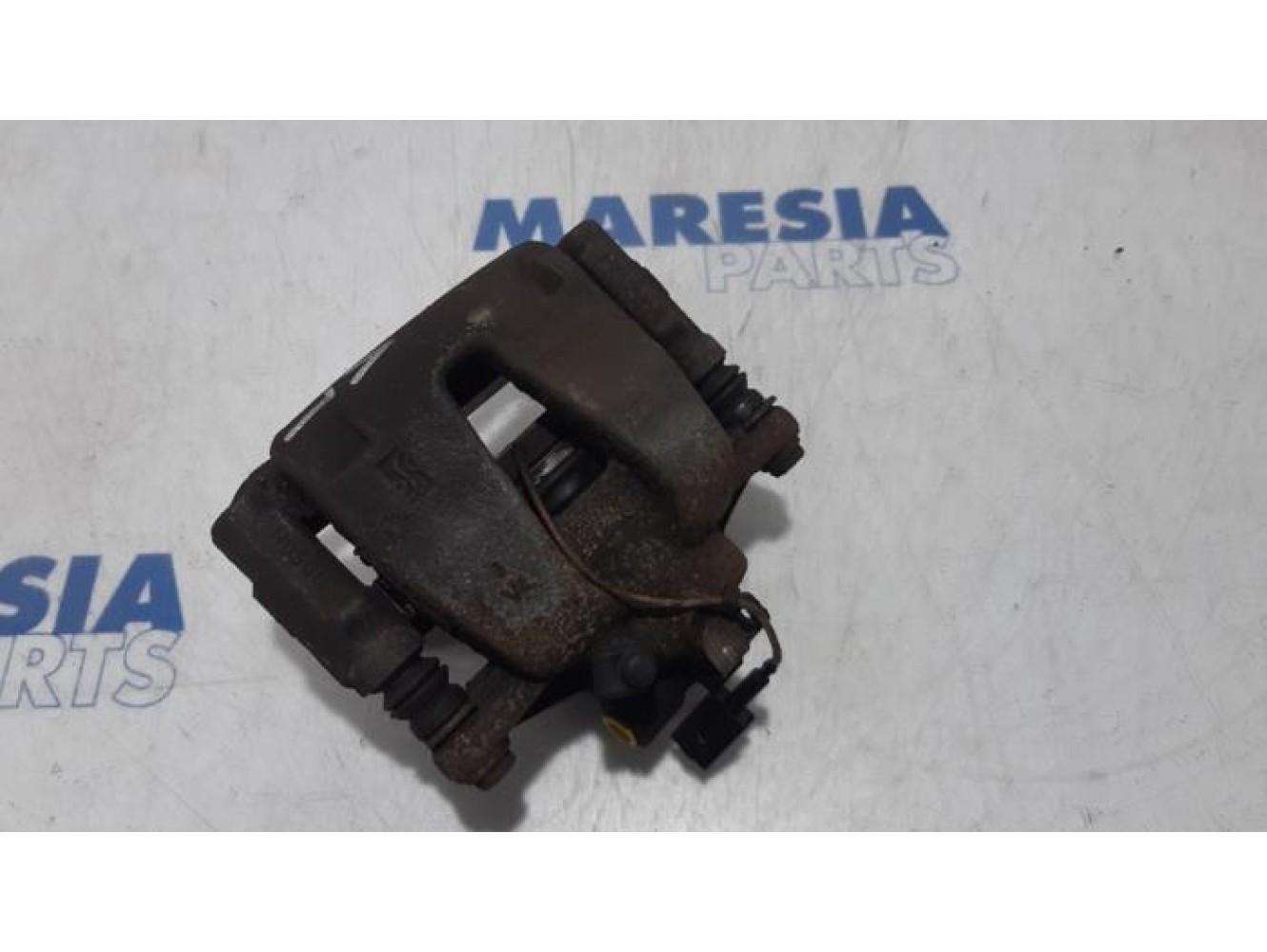 Fiat - Punto Grande - Etrier de frein (pince) avant gauche