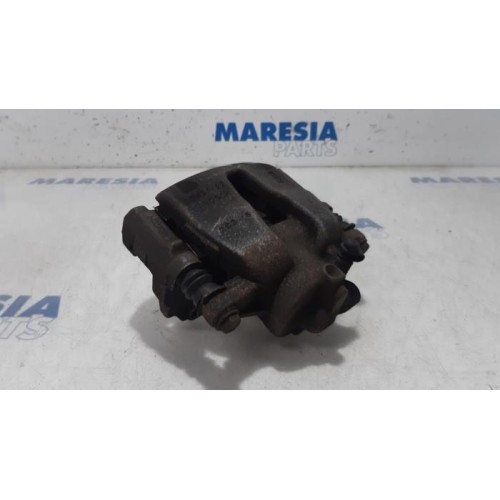 Fiat - Punto Grande - Front brake calliper, right