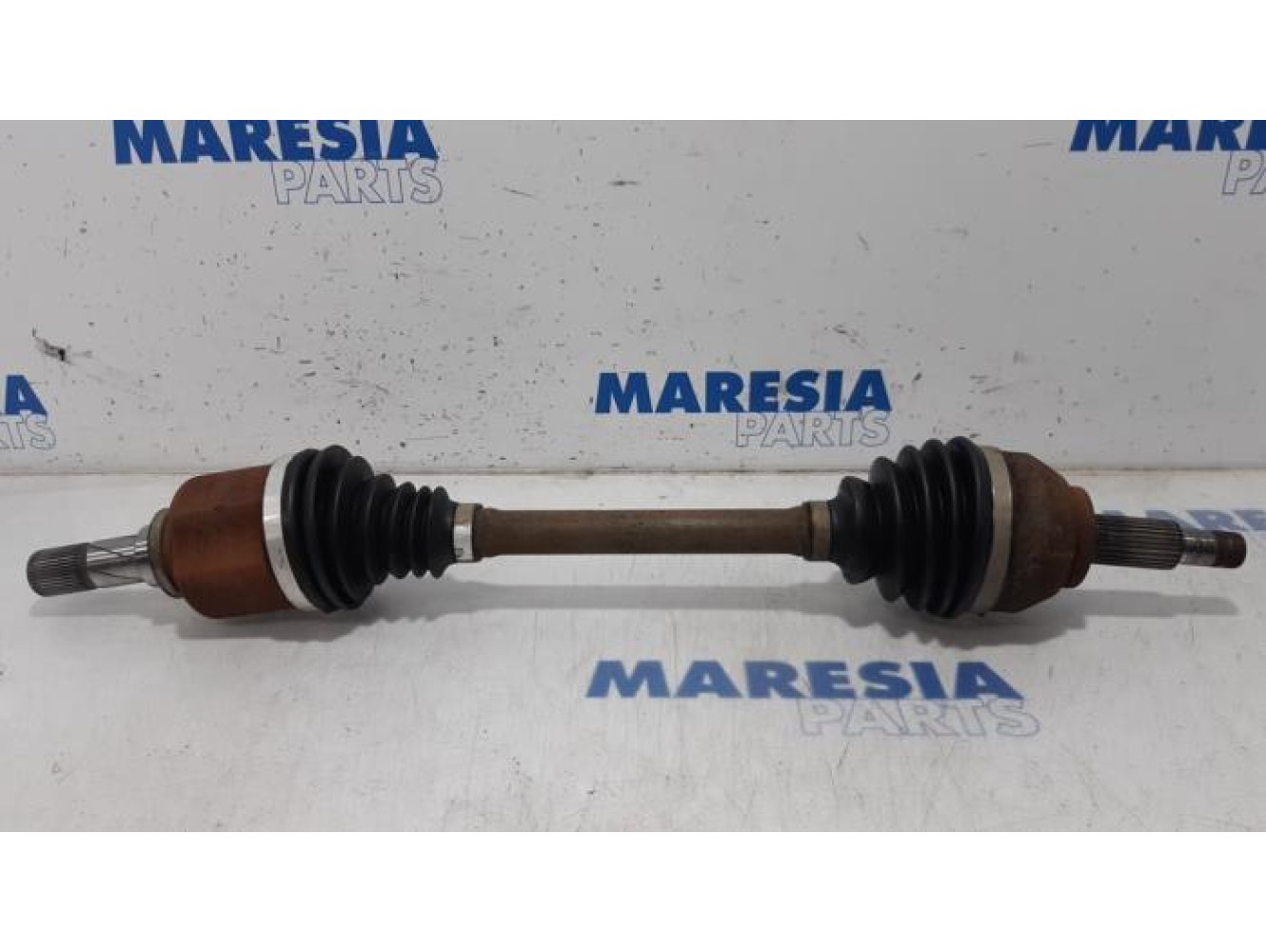 Renault - Trafic - Aandrijfas links-voor