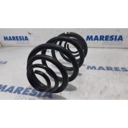 Renault - Trafic - Rear coil spring