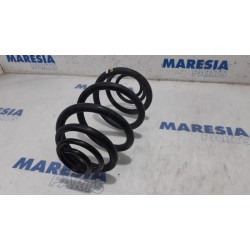 Renault - Trafic - Rear coil spring