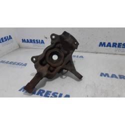 Renault - Trafic - Knuckle, front left