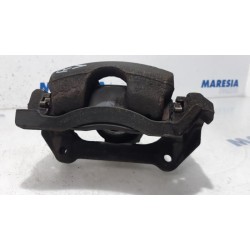 Renault - Trafic - Front brake calliper, right