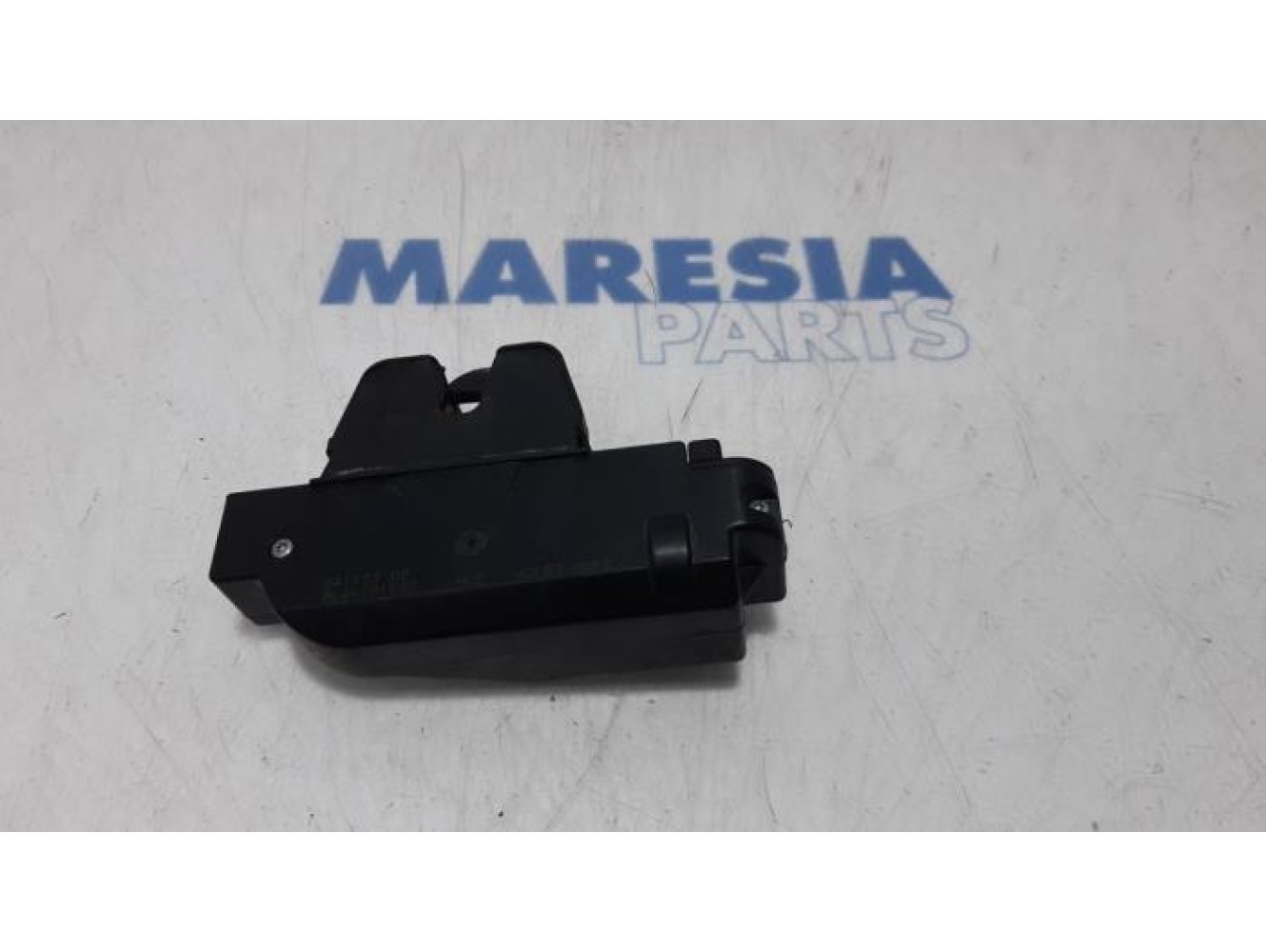 Citroen - C3 - Tailgate lock mechanism