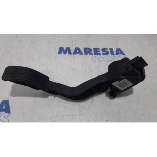 Citroen - C4 - Gaspedalposition Sensor
