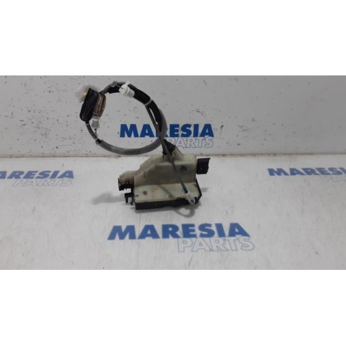 Citroen - C4 - Front door lock mechanism 4-door, right