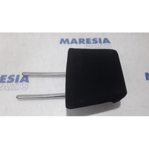 Peugeot - 207 - Headrest