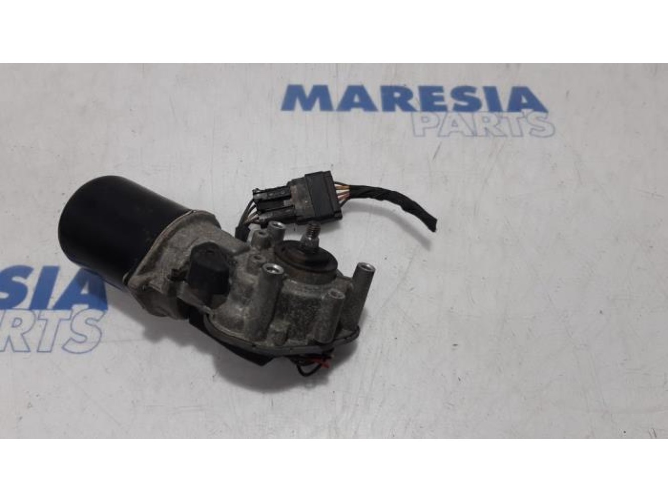 Renault - Trafic - Front wiper motor