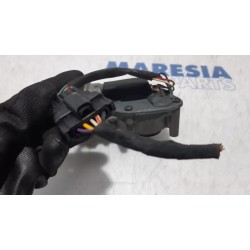 Renault - Trafic - Front wiper motor