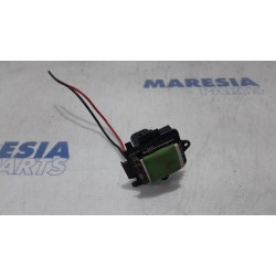Renault - Trafic - Heater resistor