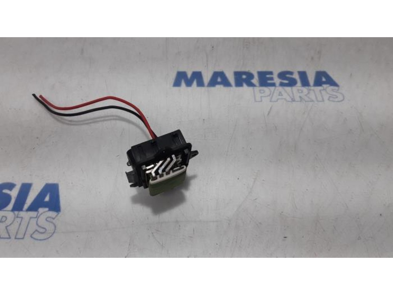 Renault - Trafic - Heater resistor