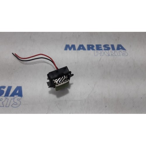 Renault - Trafic - Heater resistor