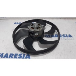 Renault - Trafic - Fan motor