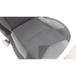 Peugeot - 308 - Sitz links