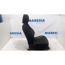 Peugeot - 308 - Sitz links