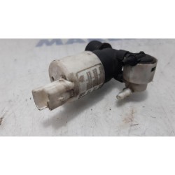 Citroen - C4 - Front windscreen washer jet
