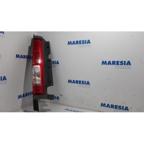 Renault - Trafic - Taillight, left