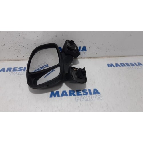 Renault - Trafic - Wing mirror, left