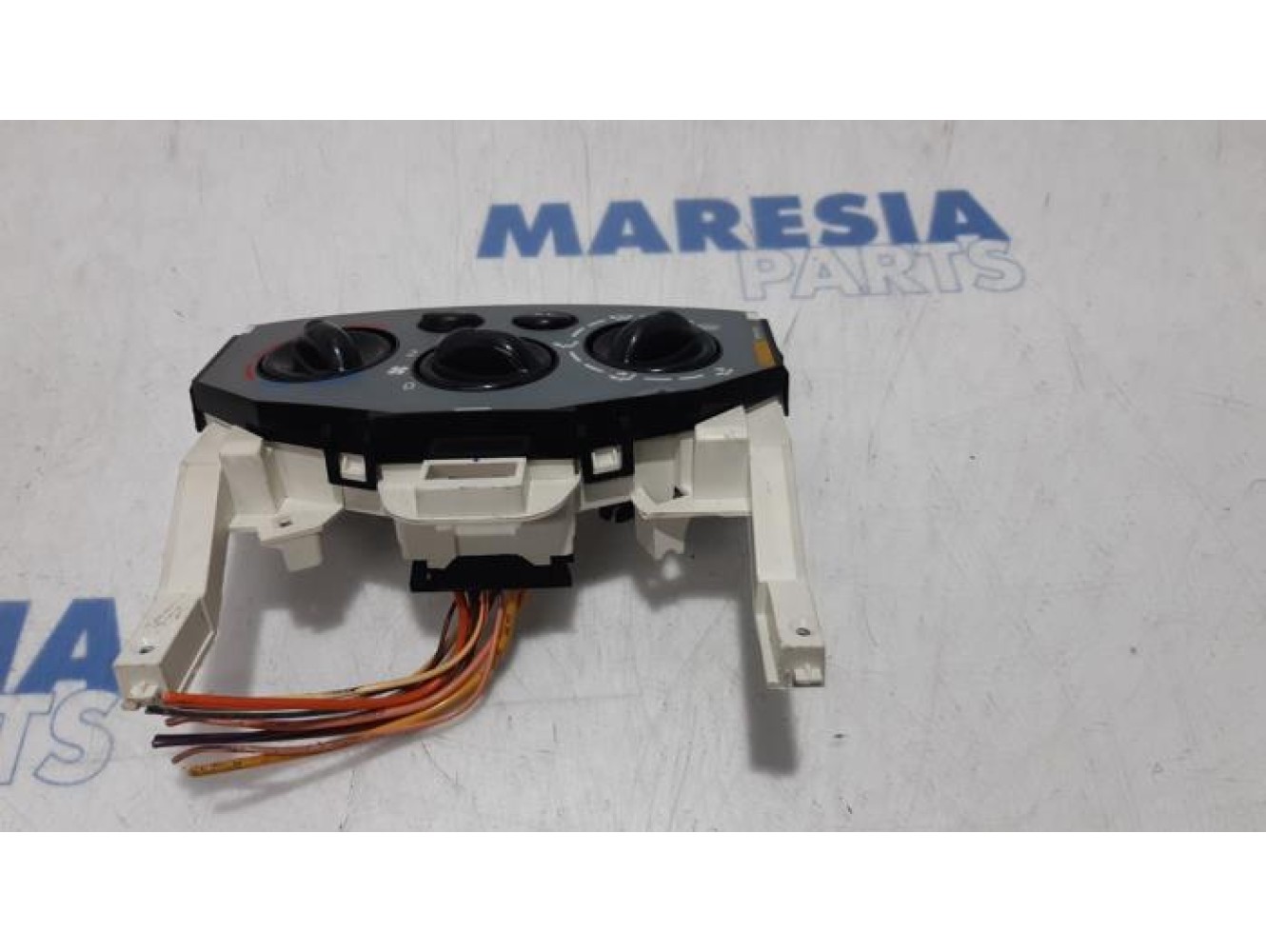 Renault - Trafic - Heater control panel