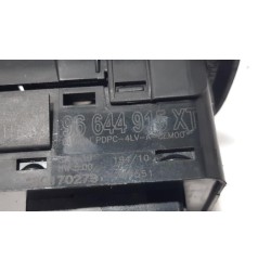 Peugeot - 308 - Multi-functional window switch