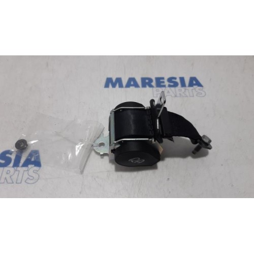 Peugeot - 308 - Rear seatbelt, right