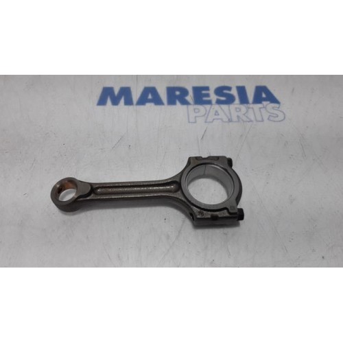 Renault - Clio - Connecting rod
