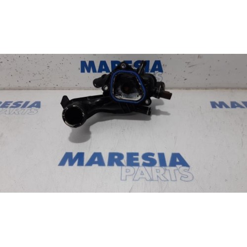 Peugeot - 3008 - Thermostat housing