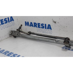 Peugeot - 308 - Wiper mechanism